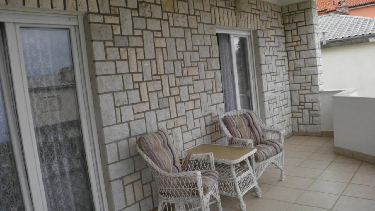 Apartmani S Dvije Spavace Sobe 4 Osobe Selce Exterior foto